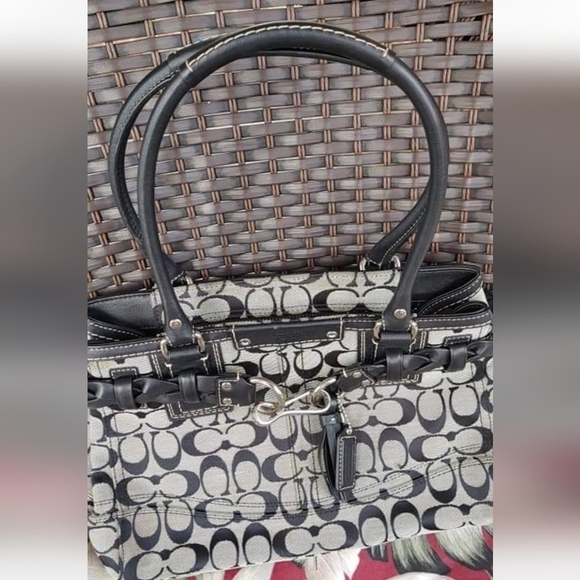 RARE Authentic Coach Vintage Hampton Signature C Handbag - Picture 6 of 9